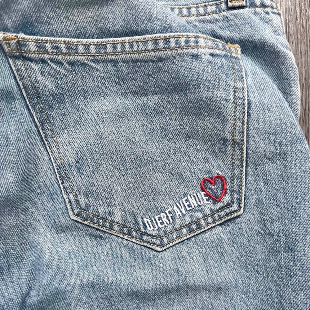 Djerf Avenue Straight Leg Boyfriend/Mom Jeans